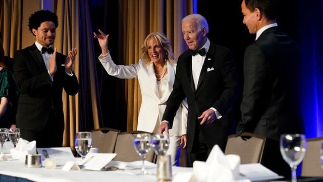 US-Präsident Joe Biden und First Lady Jill Biden beim jährlichen "Correspondents' Association Dinner" im Weißen Haus.