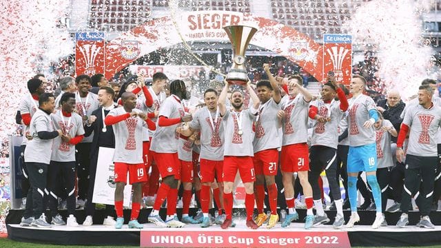 Red Bull Salzburg hat den ÖFB-Pokal zum vierten Mal in Folge gewonnen. Red Bull Salzburg hat den ÖFB-Pokal zum vierten Mal in Folge gewonnen.