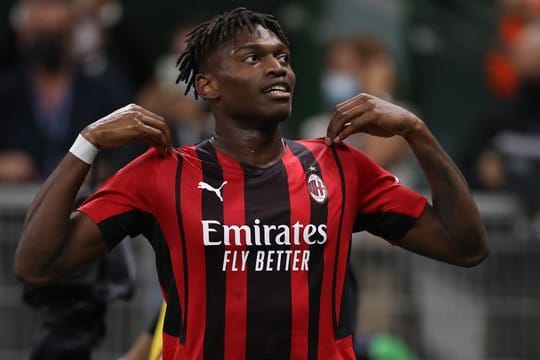 Rafael Leao schoss Milan gegen den AC Florenz zum Sieg.