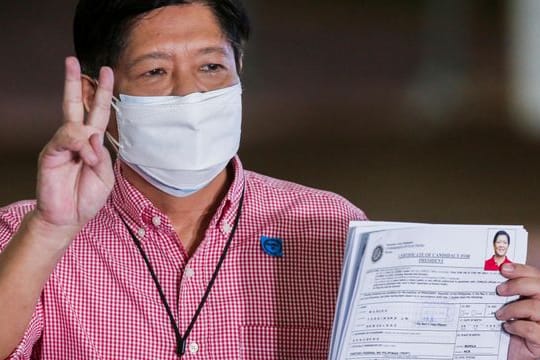 Zeigt sich im Wahlkmapf siegessicher: Der ehemalige Senator Ferdinand "Bongbong" Marcos Jr.