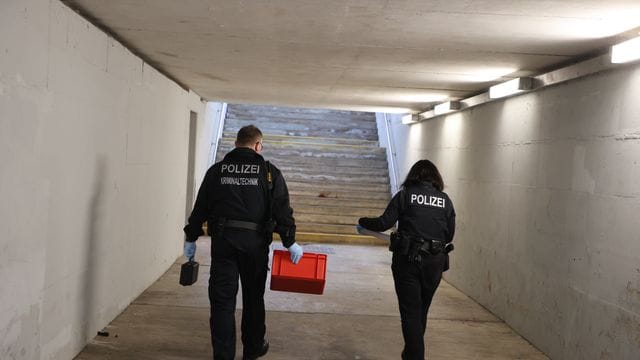 Am Bahnhof von Crimmitschau sollen Linke Rechtsextreme angegriffen haben.