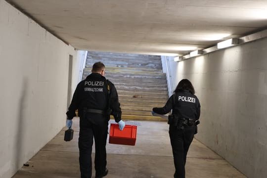 Am Bahnhof von Crimmitschau sollen Linke Rechtsextreme angegriffen haben.