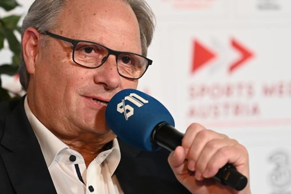 Gerhard Milletich, Chef des Österreichischen Fußball-Bundes (ÖFB), spricht während einer Medienrunde.