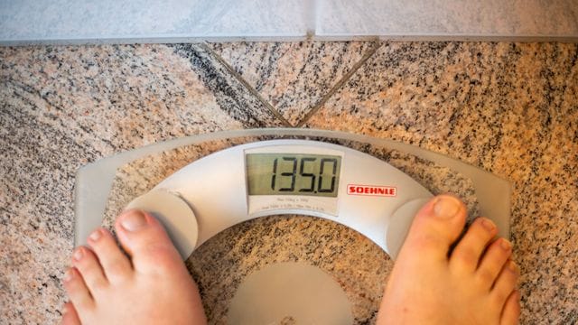 Für die WHO Europa gelten Menschen ab einem Body Mass Index von 25 als übergewichtig, ab 30 sprechen die Experten von Fettleibigkeit.