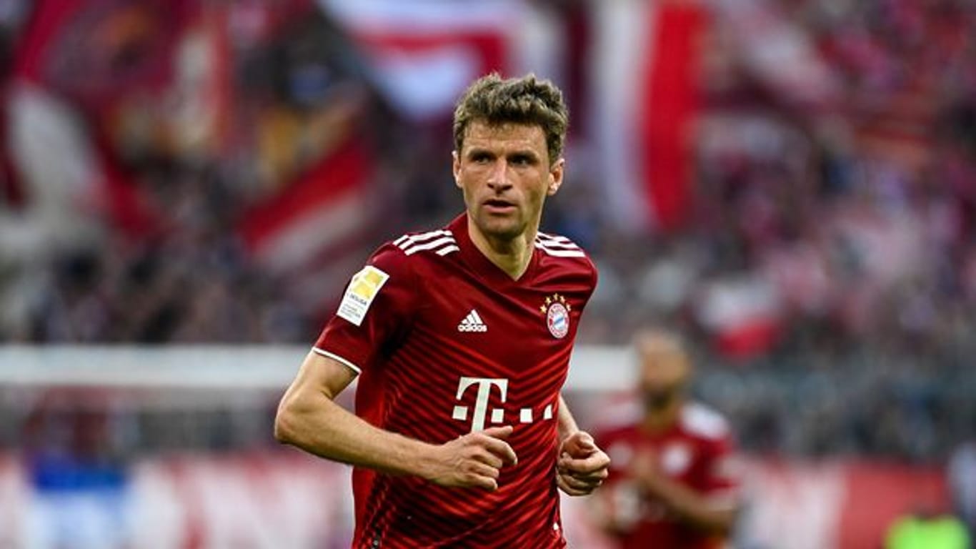 Thomas Müller bleibt dem FC Bayern bis Sommer 2024 treu.