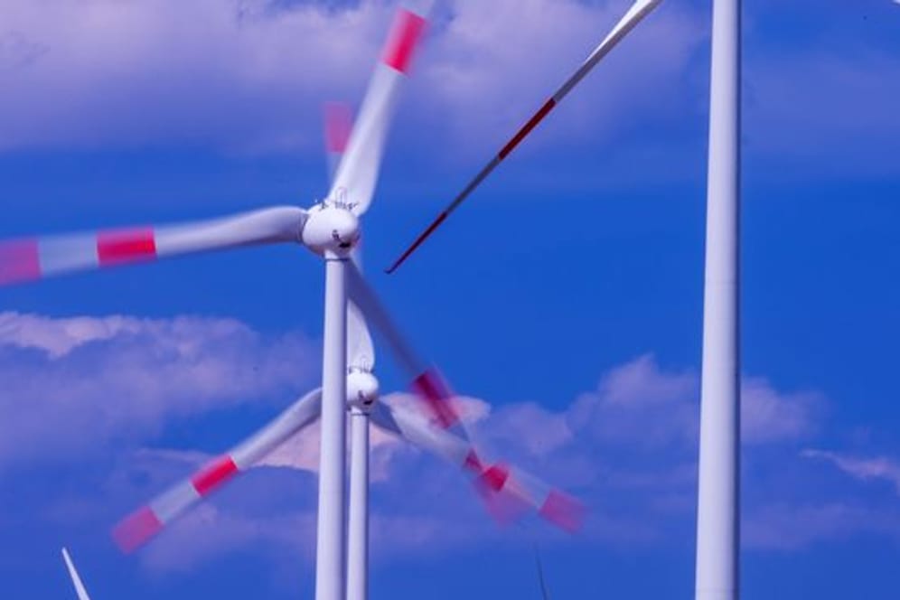Durch kommunale und bürgerschaftliche Teilhabe könnten laut dem Bundesverfassungsgericht die "Akzeptanzprobleme" beim Ausbau der Windenergie verringert werden.