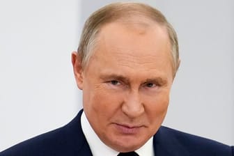Wladimir Putin hat mit dem israelischen Ministerpräsidenten Naftali Bennett telefoniert.