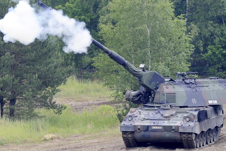 Die Panzerhaubitze 2000: Deutschland hat die Waffensysteme an die Ukraine geliefert.