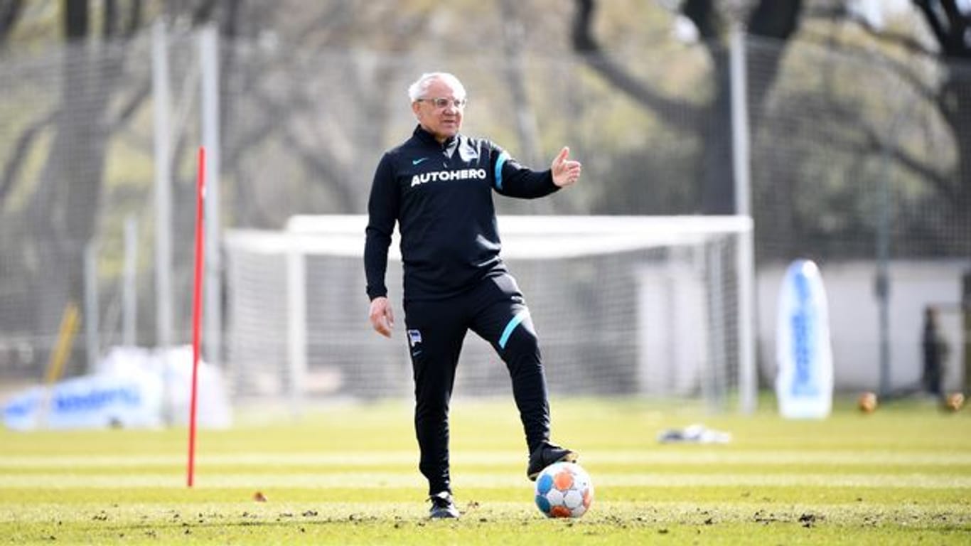 Trainer Felix Magath hofft auf den Klassenerhalt seiner Hertha.