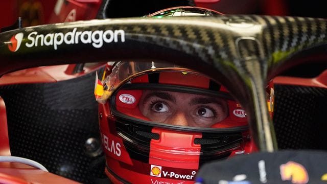 Charles Leclerc fuhr im Ferrari die beste Zeit im ersten Training.