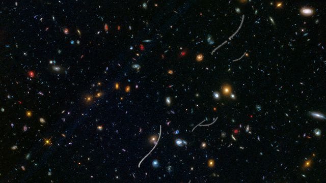 Für das Bild wurden Aufnahmen des Weltraumteleskops Hubble übereinander gelegt.