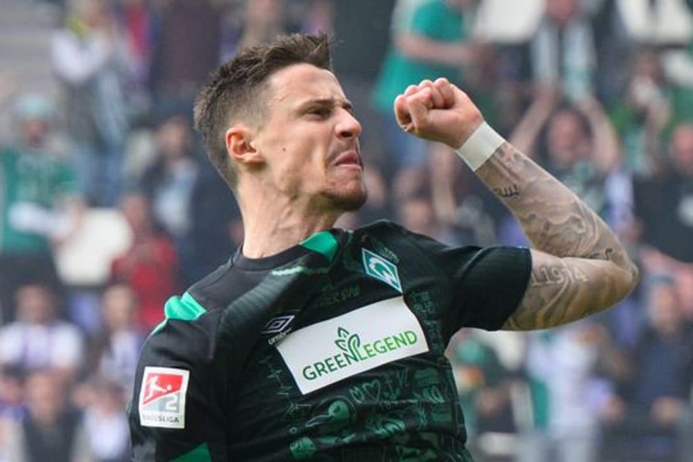 Marco Friedl brachte den SV Werder Bremen mit seinem Tor zum 1:0 in Aue auf die Siegerstraße.