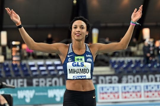 Die deutsche Leichtathletin Malaika Mihambo, hier während der Deutschen Hallen-Meisterschaft in Leipzig, startet beim Meeting in Pliezhausen gut in die Saison.