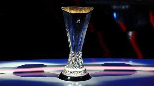 Der Pokal der Europa Conference League.