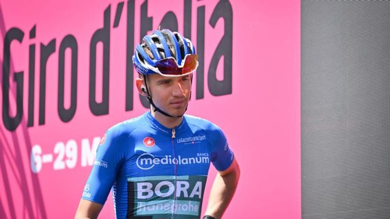 Lennard Kämna vom Team Bora-hansgrohe hat sein Bergtrikot und den zweiten Platz in der Gesamtwertung verteidigt.