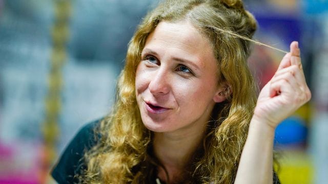 Die Aktionskünstlerin Maria Aljochina hofft auf ein freies Russland.