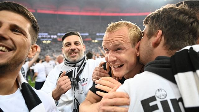 Frankfurts Sebastian Rode (2.