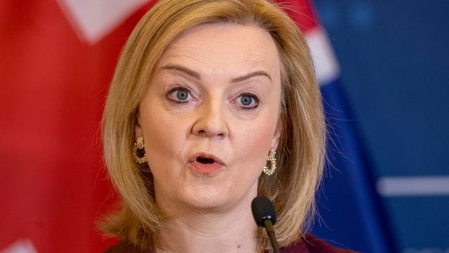 Großbritanniens Außenministerin Liz Truss während einer Pressekonferenz in Vilnius.