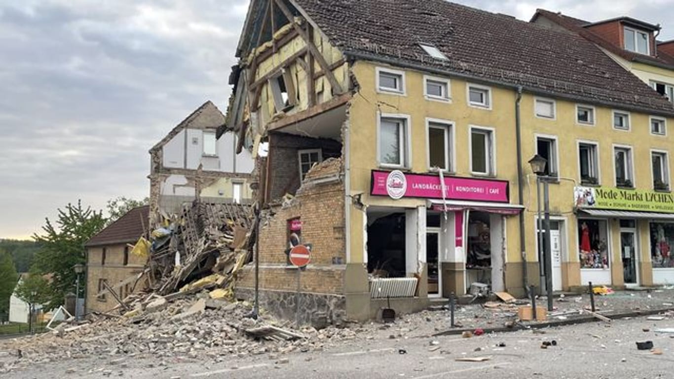 In einer Bäckerei in Lychen hat es eine heftige Explosion gegeben.