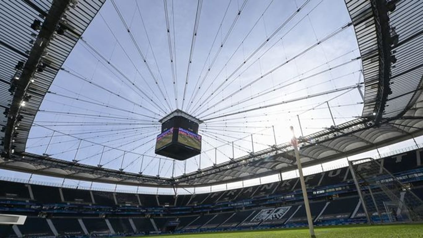 Die Stadt Frankfurt will sich um das Finale der Europa League im Jahr 2026 bemühen.