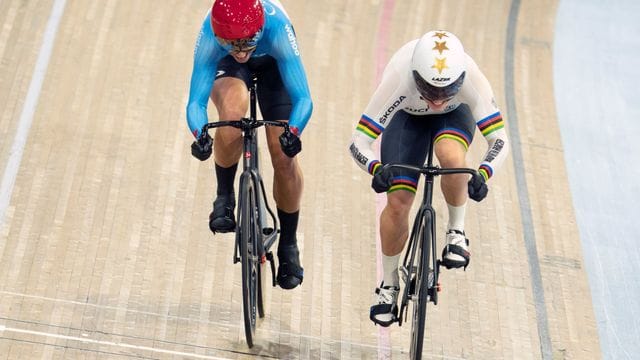 Emma Hinze (r) gewann in Kanada auch den Sprint.