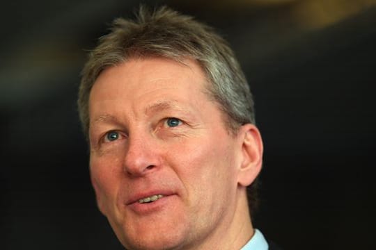 Der Deutsche Frank Wormuth ist nicht länger des niederländischen Erstligisten Heracles Almelo.