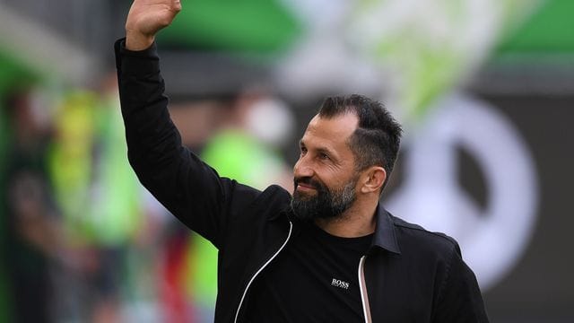 Bayern-Sportvorstand Hasan Salihamidzic ist in diesem Sommer schwer gefordert. Bayern-Sportvorstand Hasan Salihamidzic ist in diesem Sommer schwer gefordert.