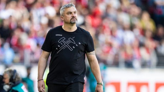 Der Name von Bochums Trainer Thomas Reis fällt derzeit häufiger im Zusammenhang mit dem VfL Wolfsburg. Der Name von Bochums Trainer Thomas Reis fällt derzeit häufiger im Zusammenhang mit dem VfL Wolfsburg.