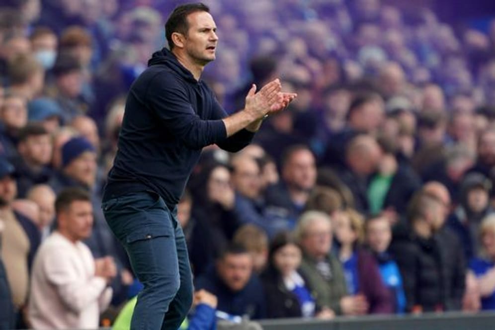 Sicherte sich mit dem FC Everton den Klassenerhalt: Trainer Frank Lampard.