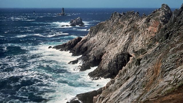 Pointe du Raz, Frankreich: Zum Zeitpunkt des Unglücks soll die Familie an einem Deich unweit des felsigen Kaps unterwegs gewesen sein.