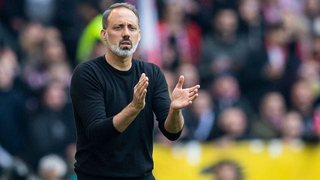 Pellegrino Matarazzo hat beim VfB Stuttgart einen Vertrag bis zum 30.
