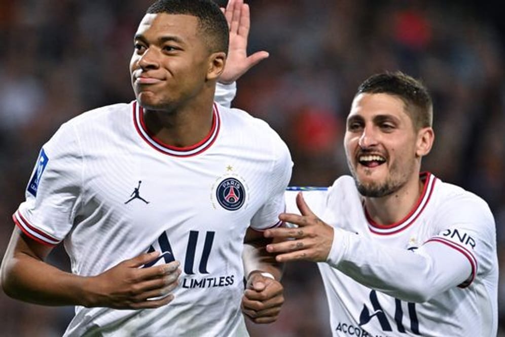 Bleibt bei PSG: Kylian Mbappé (l).