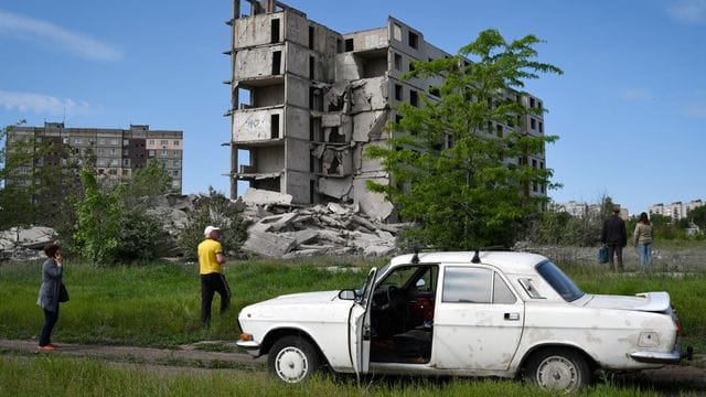 Spuren eines russischen Angriffs auf Wohngebäude in Kramatorsk.