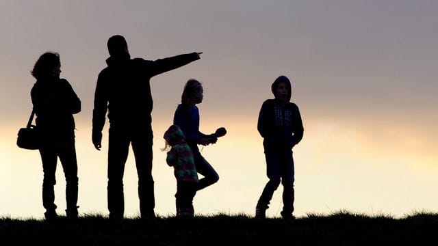 Das Bundesverfassungsgericht entscheidet, ob die Zahl der Kinder beim Beitrag zu Pflege-, Kranken- und Rentenversicherung eine Rolle spielt.