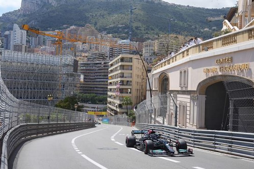 Unterwegs auf der Rennstrecke von Monaco: Lewis Hamilton.