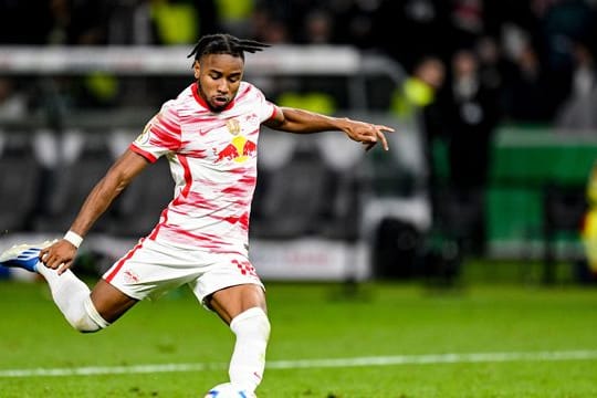 Christopher Nkunku hat durch seine starken Leistungen in Leipzig das Interesse zahlreicher Topclubs auf sich gezogen.