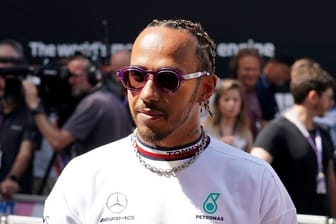 Ist genervt vom geplanten Schmuckverbot: Lewis Hamilton.