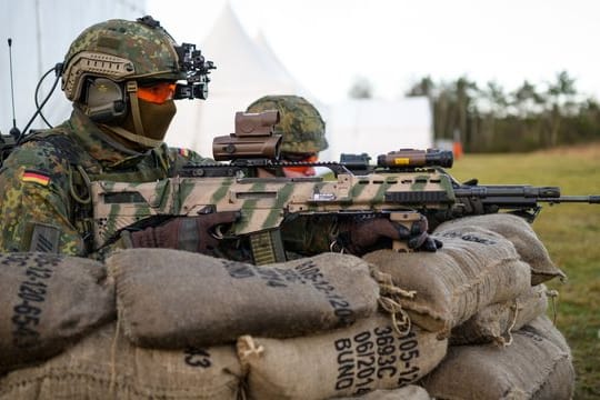 Milliarden für die Bundeswehr: Koalition und Union stehen möglicherweise kurz vor einer Einigung über das geplante Sondervermögen.