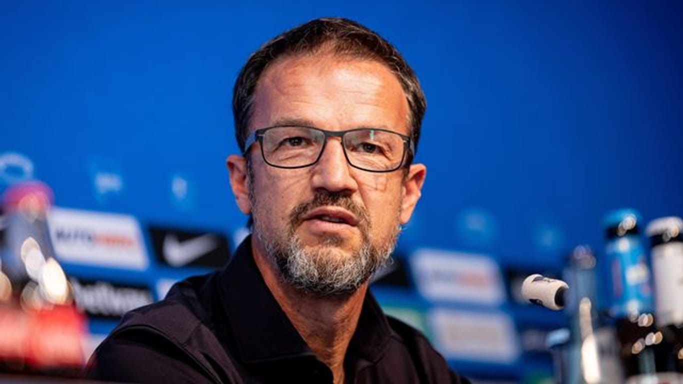 Hertha-Manager Fredi Bobic hat viel auf der Agenda.