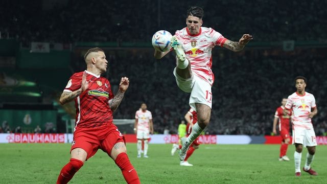 Soll bei RB Leipzig bleiben: Dominik Szoboszlai (M.