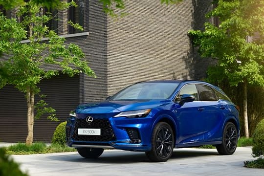 Lexus RX: Das Unternehmen will die fünfte Generation vom RX zum Jahreswechsel in den Handel bringen.