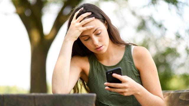 Sind Fotos einmal ungewollt im Internet gelandet, sind sie da für immer - oder etwa nicht?. Sind Fotos einmal ungewollt im Internet gelandet, sind sie da für immer - oder etwa nicht?.