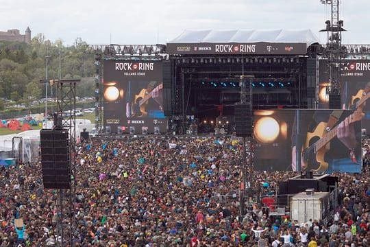 Viele Festivals und Partys: In den Sommermonaten besteht die Gefahr einer weiteren Verbreitung der Affenpocken.