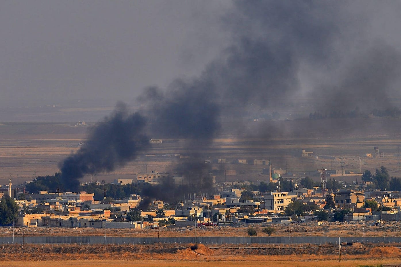 Nordsyrische Stadt Ras al-Ain nach einem türkischen Angriff im Oktober 2019: Die Türkei will offenbar Regionen bis 30 Kilometer hinter der Grenze angreifen.