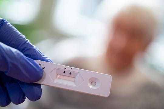 Ein Pflegeheim konnte abgeschlossene Pflegeverträge auch während des Lockdowns in vollem Umfang erfüllen.