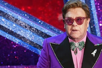 Elton John: Der Musiker kämpfte zuletzt mit gesundheitlichen Problemen.