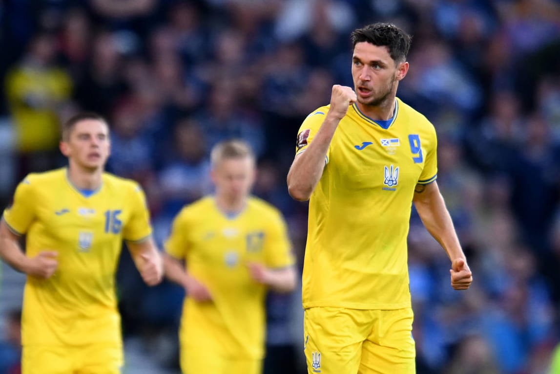 Roman Yaremchuk: Der Stürmer von Benfica Lissabon trug mit seinem Treffer zum Sieg der Ukraine gegen Schottland bei.