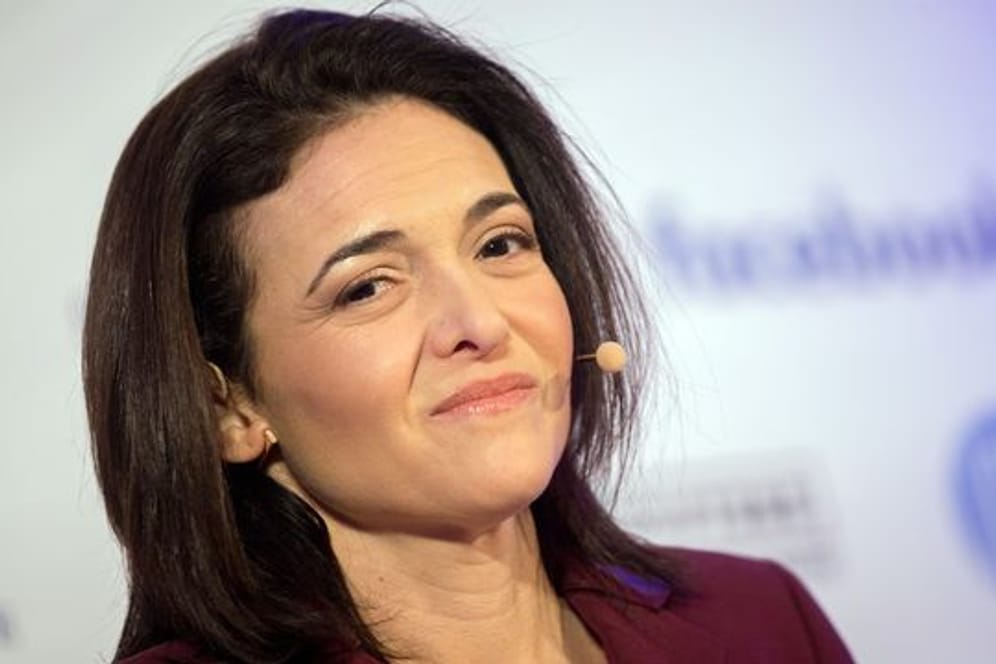 Goodbye Meta: Facebook-Chefin Sheryl Sandberg verlässt den Konzern.