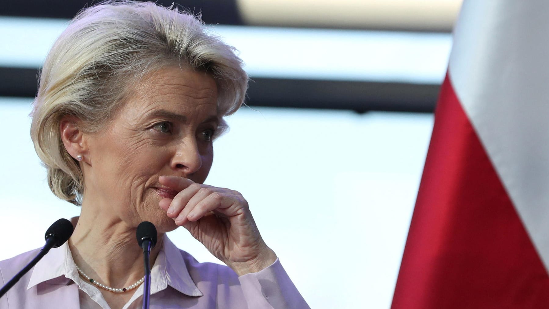 EU-Kommissionspräsidentin Ursula von der Leyen in Polen: "Erst müssen die Meilensteine erreicht werden, dann folgt die Auszahlung der Gelder."