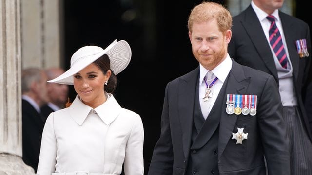 Prinz Harry und Herzogin Meghan sind zum Thronjubiläum der Queen aus den USA angereist.